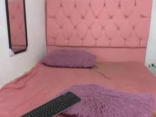 amber_lee20's Live Webcam