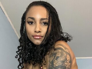 yazminroyal's Live Webcam