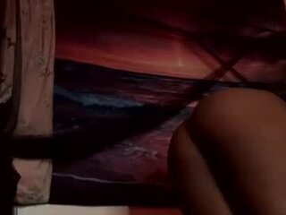 1queencommanderpallas's Live Webcam