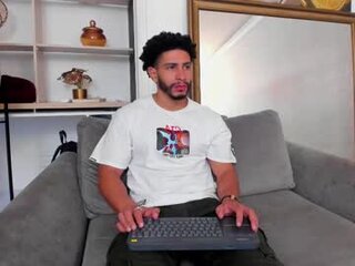 liamferoxx_'s Live Webcam