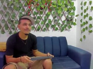 jordan_love7's Live Webcam