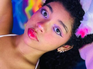 lucie_petite's Live Webcam