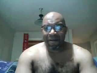 bringerofrain69's Live Webcam