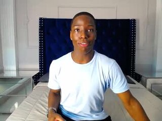 charlesbrown_'s Live Webcam