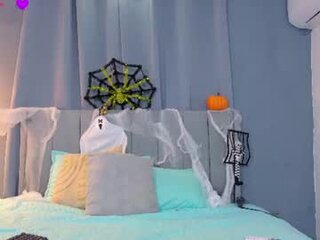 willow__smith's Live Webcam