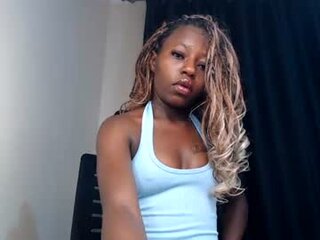 petite_freakette's Live Webcam