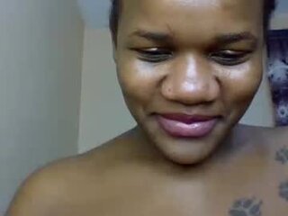 diamonddoll32's Live Webcam