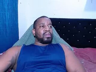 leoking69sex's Live Webcam