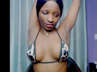pixie_pulse's Live Webcam