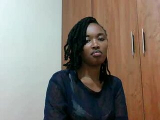 kaylar005's Live Webcam