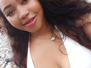 ashly_ruiz's Live Webcam