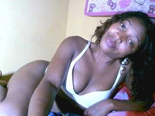QueenBella69's Live Webcam