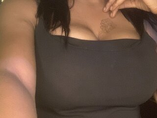 LindaBernard's Live Webcam