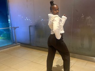 SquirtLaylaah's Live Webcam