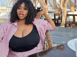 MayahWilson's Live Webcam