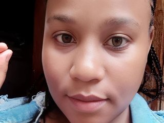 Thee_QueenXXX's Live Webcam