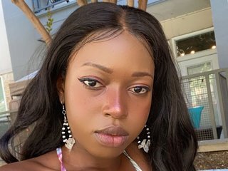 TheeChocolateBerry's Live Webcam