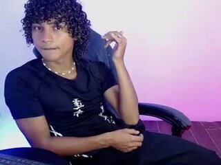 hades_derox_'s Live Webcam