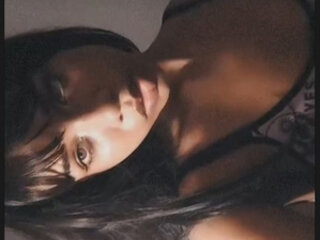 calliedemon_'s Live Webcam