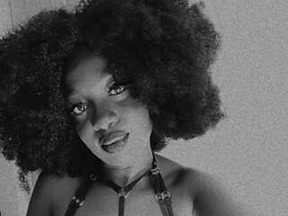Ebonyfreyaa's Live Webcam