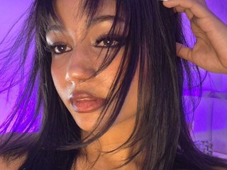 chantallux's Live Webcam