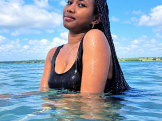 MirielleG's Live Webcam