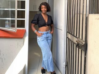 AfricanBarbee24's Live Webcam
