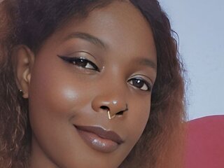 ZaiyaDew's Live Webcam