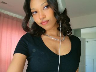 lileviemarie's Live Webcam