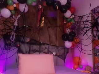 lia_daniiels01's Live Webcam