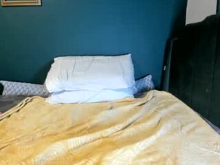 ella_la's Live Webcam