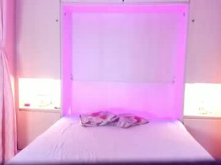 kendallrosse1's Live Webcam