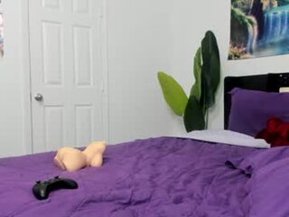 zack_piphermax's Live Webcam
