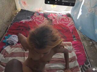 JungleFeverVR's Live Webcam
