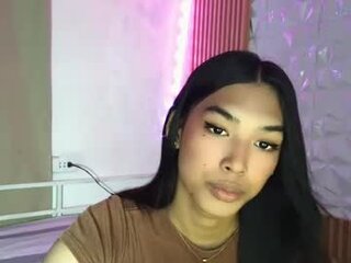 ur_dazzlingmorenaxx's Live Webcam