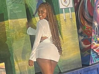 Milkabrown69's Live Webcam