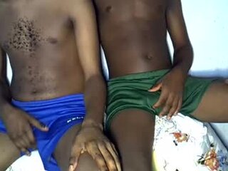 sweetsex550063's Live Webcam