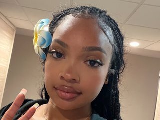 HalleTheStar's Live Webcam