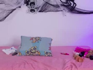 aylah_beckham's Live Webcam